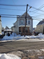 523 N 5th St in Newark, NJ - Building Photo