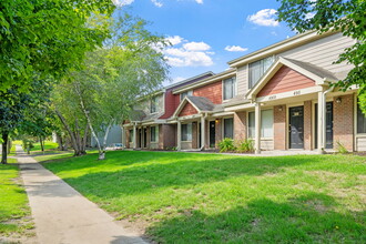 Jordan Creek and Mills in Rochester, MN - Building Photo - Building Photo