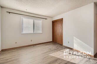 6552 W Morraine Pl in Littleton, CO - Building Photo - Building Photo