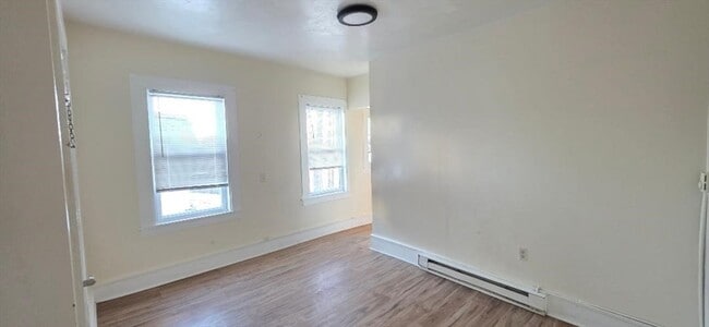 18 Linden St in Rockland, MA - Building Photo - Building Photo