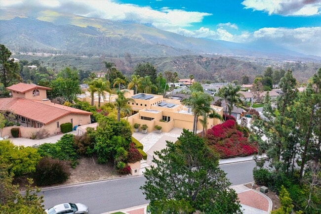 10272 Overhill Dr in Santa Ana, CA - Building Photo - Building Photo