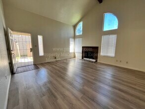 5876 Alexandria Pl in Stockton, CA - Building Photo - Building Photo