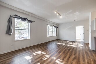 1542 W Glenlake Ave, Unit 2 in Chicago, IL - Foto de edificio - Building Photo