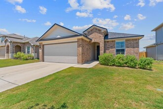 113 Lily Pond Trl in San Marcos, TX - Foto de edificio - Building Photo