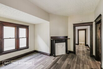 2638 Hale Ave in Louisville, KY - Building Photo - Building Photo