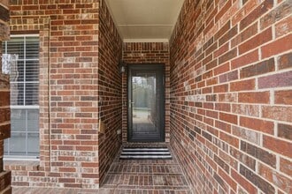 7258 Summit Parc Dr in Dallas, TX - Foto de edificio - Building Photo