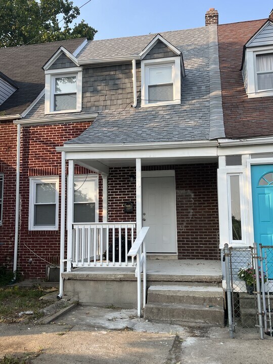 1211 Johnson St in Chester, PA - Building Photo