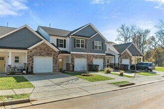 4951 Cannon Crossing Wy in Greensboro, NC - Building Photo - Building Photo