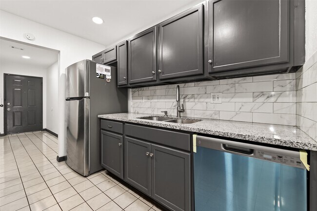 6711 Vanlynn Ln in Houston, TX - Building Photo - Building Photo