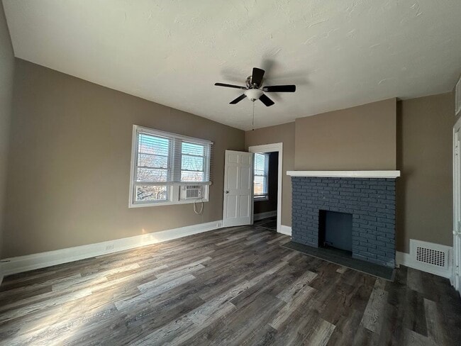 5207 Montgomery Rd in Cincinnati, OH - Building Photo - Building Photo