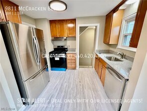 9811 McCracken Rd in Garfield Heights, OH - Building Photo - Building Photo