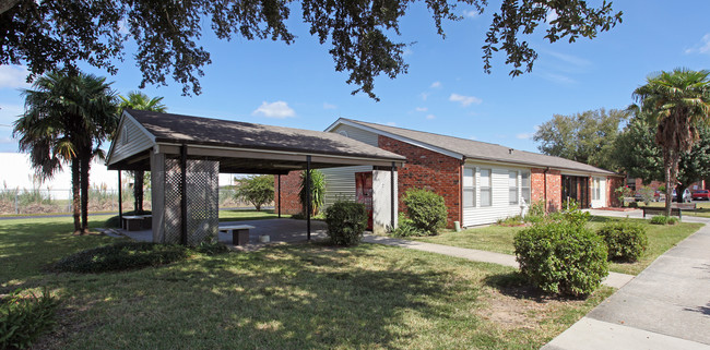 Moss Gardens in Lafayette, LA - Foto de edificio - Building Photo