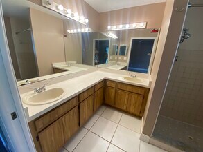 14050 Ithaca Way in Orlando, FL - Building Photo - Building Photo