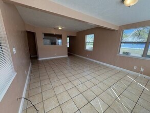 2701 22nd Ave S in St. Petersburg, FL - Building Photo - Building Photo