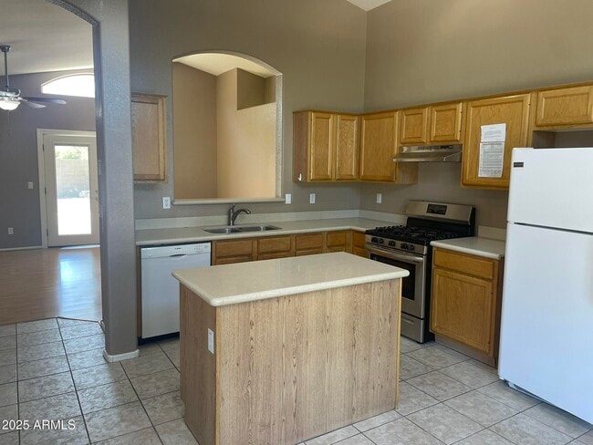 1891 W Oriole Way in Chandler, AZ - Building Photo - Building Photo