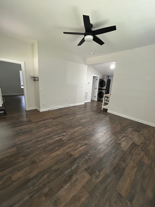 25 E 5th St in Greenville, SC - Building Photo - Building Photo