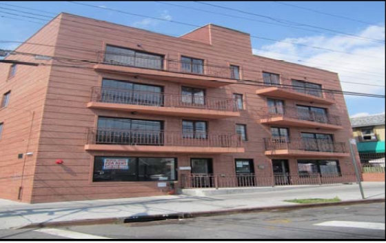 4140 Junction Blvd in Flushing, NY - Building Photo