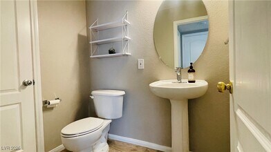 11625 Villa Malaparte Ave in Las Vegas, NV - Building Photo - Building Photo