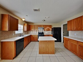 18322 Valiant Brook Ct in Humble, TX - Building Photo - Building Photo