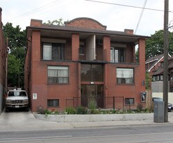 1365 Bathurst St in Toronto, ON - Building Photo