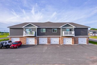 HARRISON ESTATES in Kaukauna, WI - Foto de edificio - Building Photo