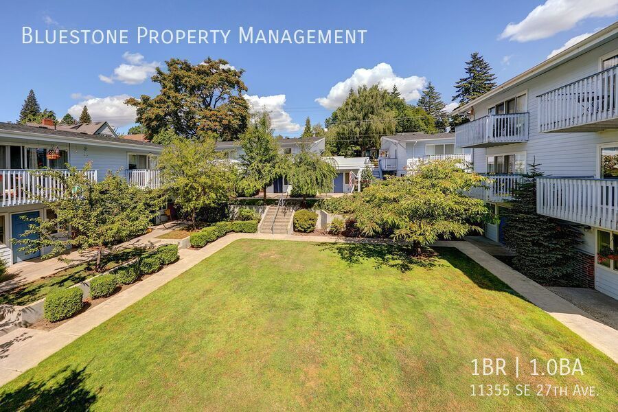 11355 SE 27th Ave in Milwaukie, OR - Building Photo