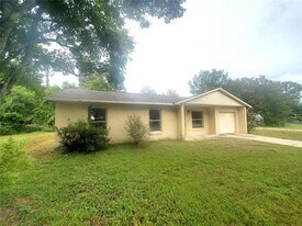 5788 NE 15th Ave in Ocala, FL - Building Photo