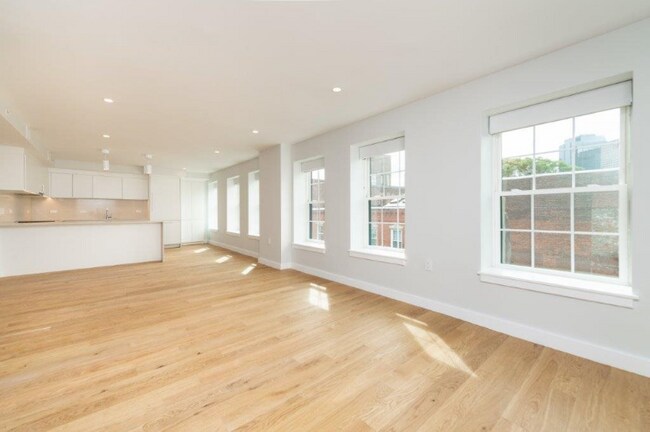 22 Fleet St-Unit -10 in Boston, MA - Building Photo - Building Photo