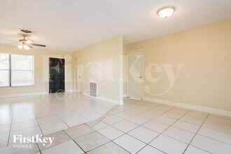 1881 NW 31st Ct in Oakland Park, FL - Building Photo - Building Photo