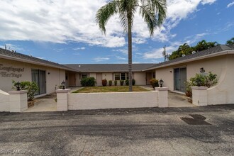 4920 Vincennes Ct in Cape Coral, FL - Building Photo - Building Photo