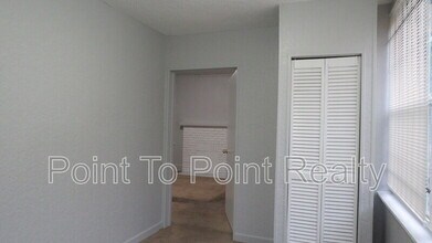 6590 Sunset Dr in Jacksonville, FL - Building Photo - Building Photo