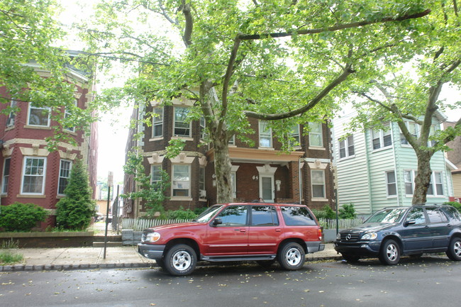 68-70 Madison Ave in Perth Amboy, NJ - Foto de edificio - Building Photo