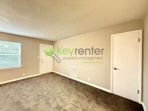 305 Sunrise Ln in Chattanooga, TN - Building Photo - Building Photo