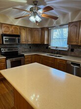 2513 Hillshire Dr in Columbia, MO - Building Photo - Building Photo