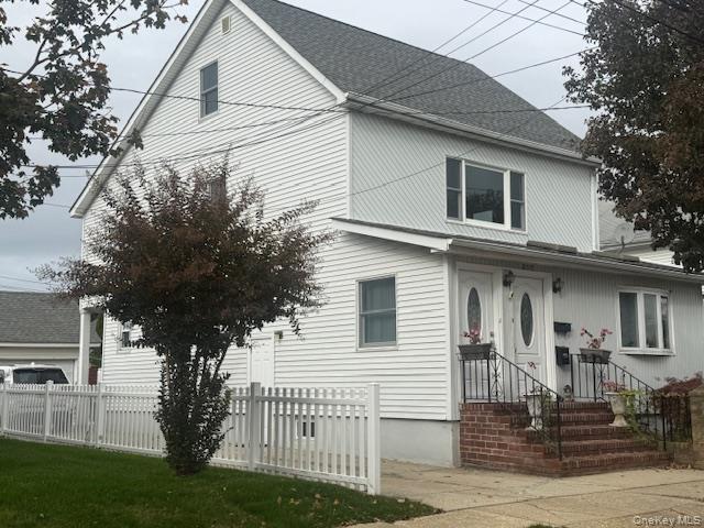 164 Jackson Ave in Mineola, NY - Building Photo - Building Photo