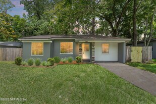 5303 Camille Ave in Jacksonville, FL - Building Photo