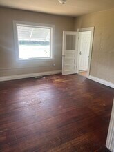 304 E 4th St in Emmett, ID - Building Photo - Building Photo