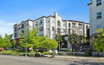 3360 Maguire Way in Dublin, CA - Building Photo - Building Photo