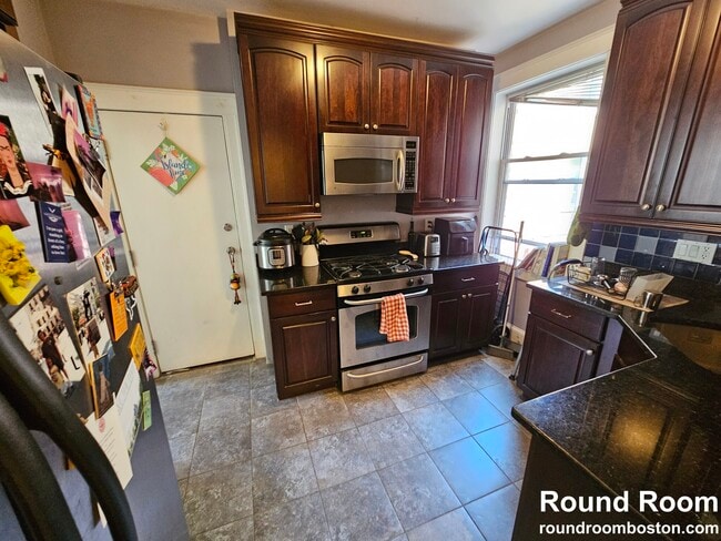 229 Freeman St, Unit 3, Unit 3