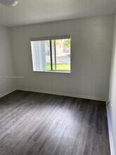 2931 SE 13th Ave in Homestead, FL - Foto de edificio - Building Photo