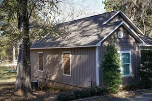 407 2nd St in New Albany, MS - Building Photo