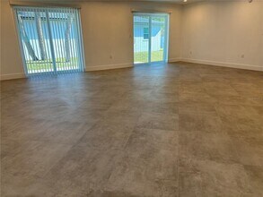 5815 Erin Ln S in St. Petersburg, FL - Building Photo - Building Photo