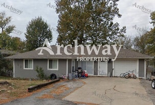 1300 N 64 St in Kansas City, KS - Building Photo