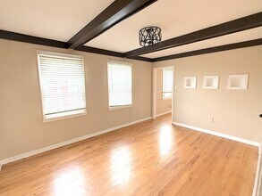 2934 Holly St in Kansas City, MO - Building Photo - Building Photo