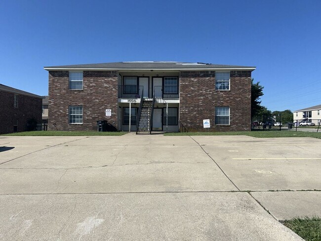 property at 1600 Dugger Cir