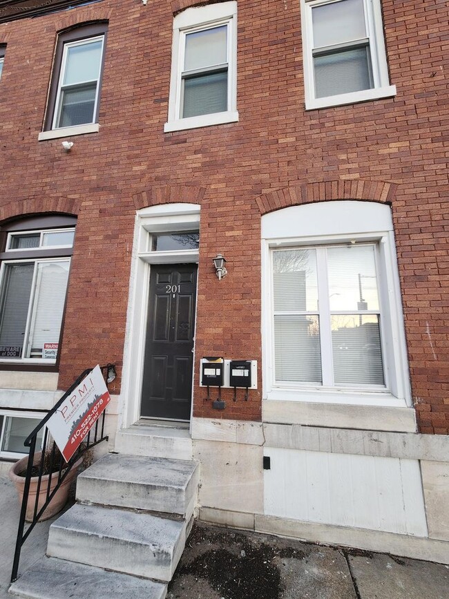 201 N Ellwood Ave in Baltimore, MD - Building Photo - Building Photo