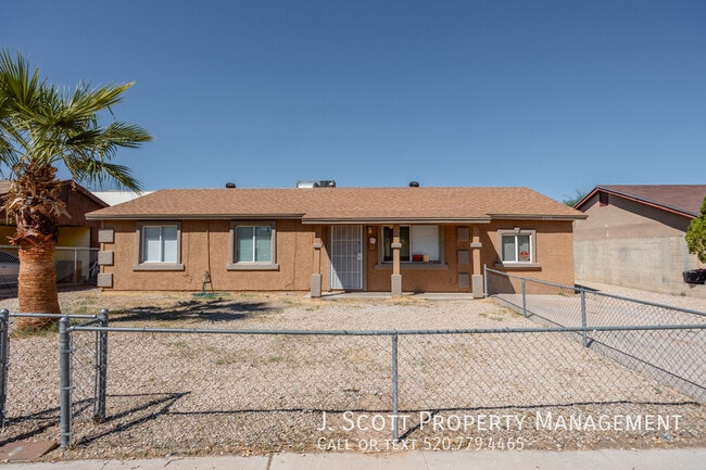 property at 6528 W Windsor Ave
