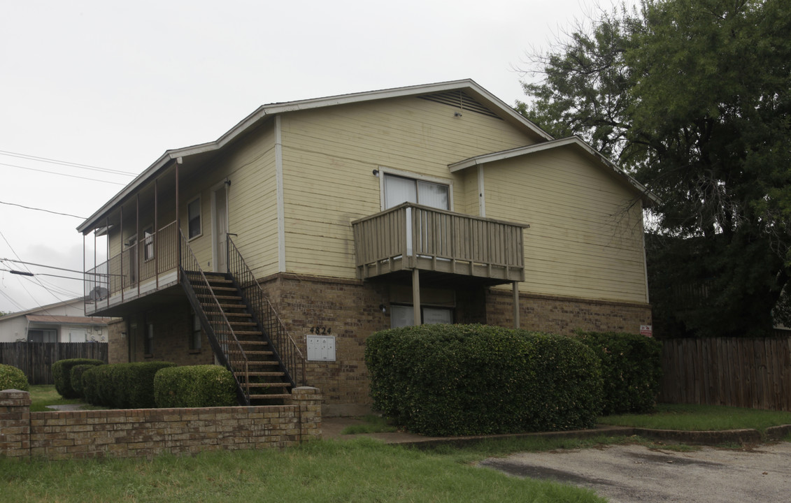 4824 Wellesley Ave in Fort Worth, TX - Building Photo