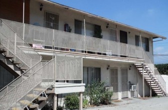 Garvey Apartments in West Covina, CA - Building Photo - Building Photo