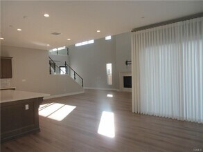 20601 Hummingbird Ct in Los Angeles, CA - Building Photo - Building Photo